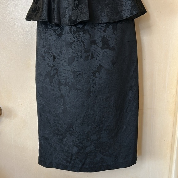 Alice + Olivia black brocade with peplum cocktail dress size 8 - Picture 7 of 16